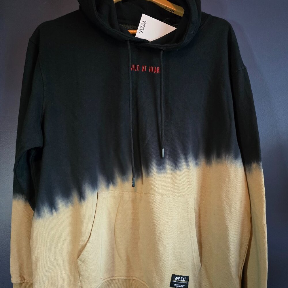 Wesc hoodie Wild at heart Size M men L women's